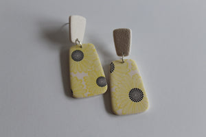 Printed Daisy Dangles